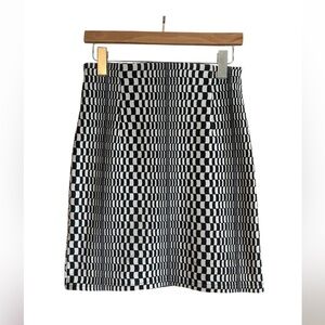 Newport News Black and White Optical Illusion Wavy Checker Board Mini Skirt
